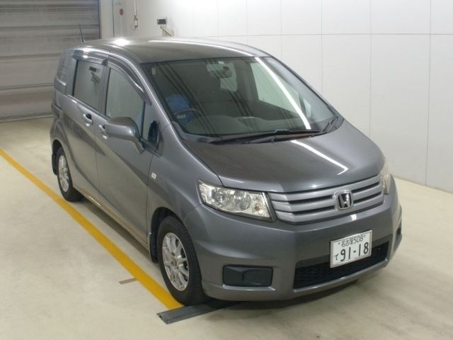 3 HONDA FREED SPIKE GB3 2011 г. (NAA Nagoya)